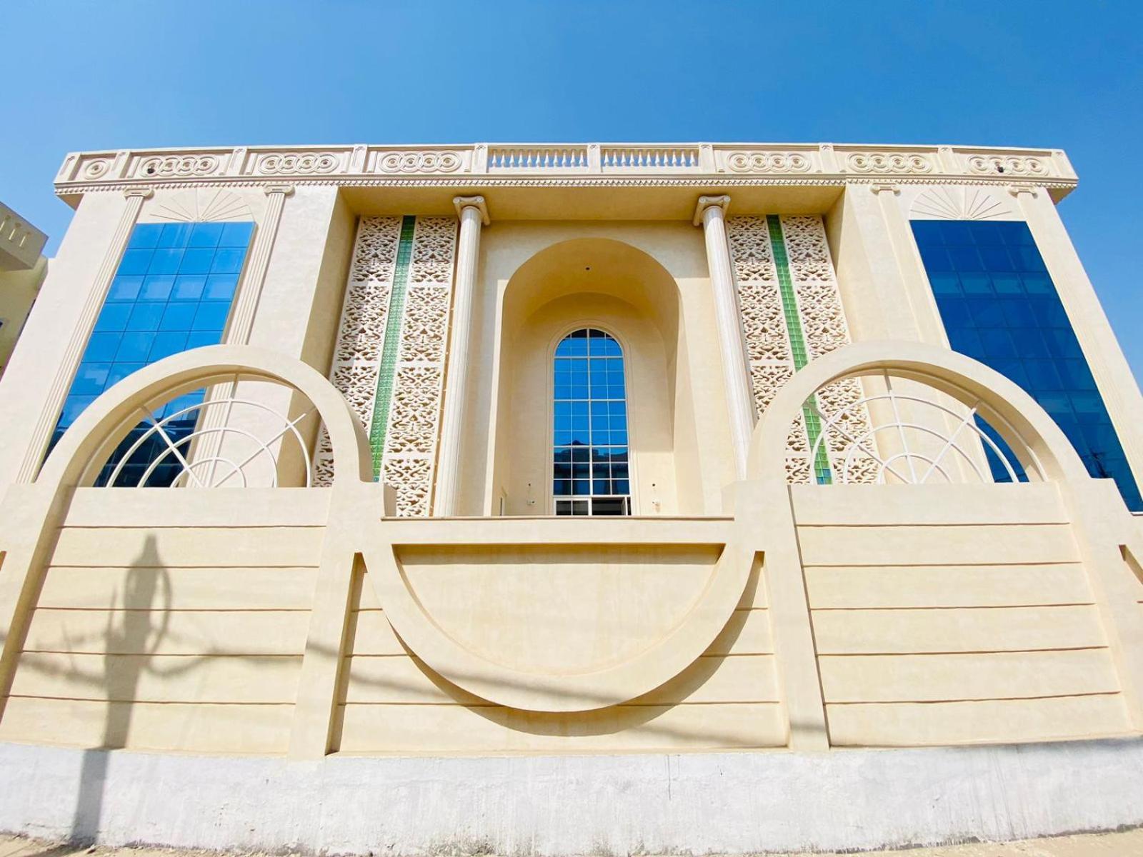 Hotel Holiday Grand Большая Нойда Экстерьер фото